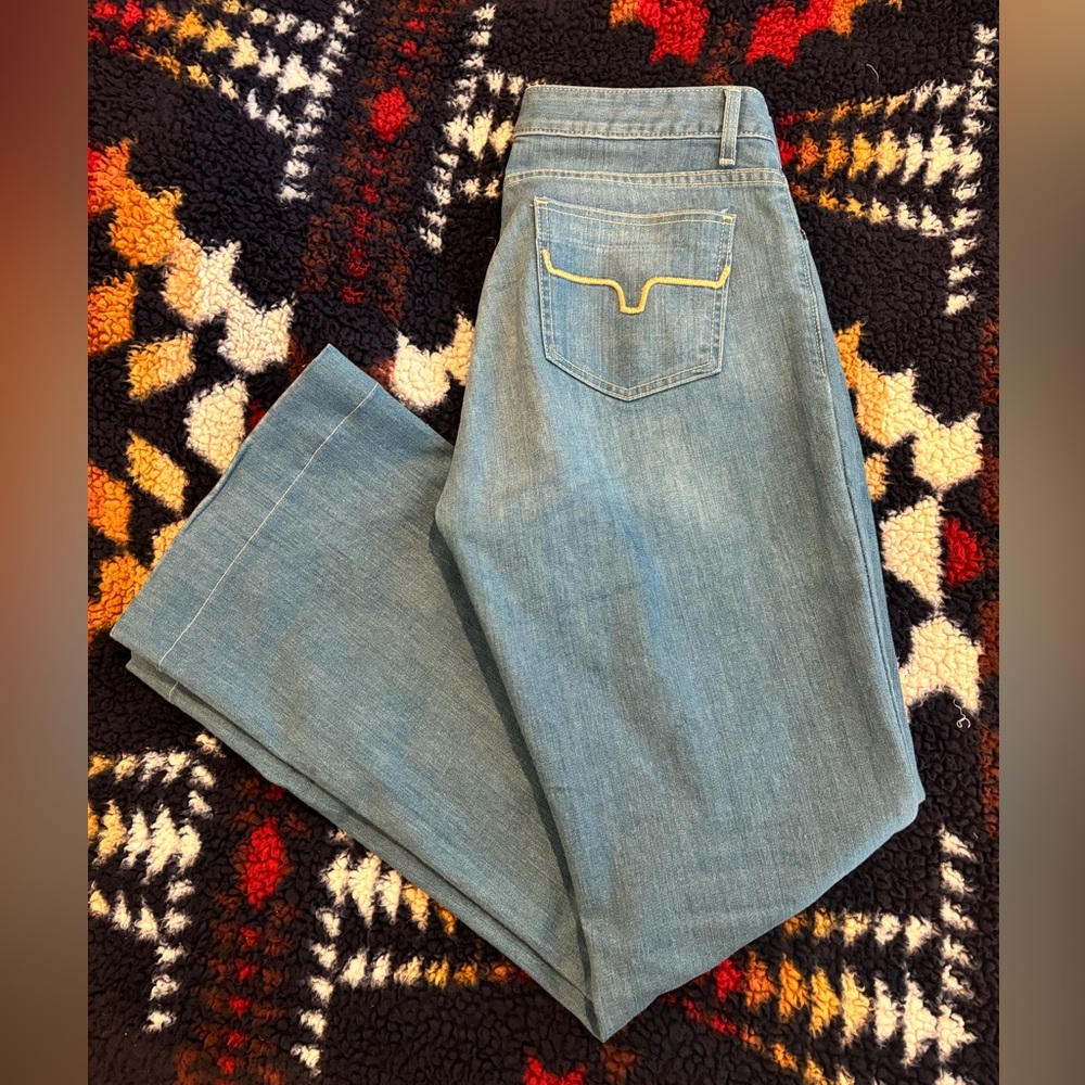 Like New Condition Kimes Lola Jeans